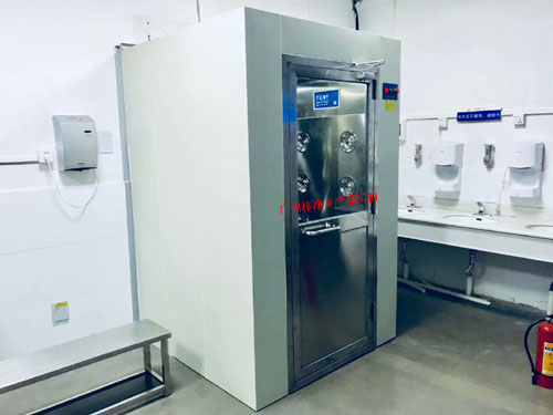 冷板烤漆四人雙吹風(fēng)淋室(產(chǎn)品圖片單開門) 冷板烤漆四人雙吹風(fēng)淋室(產(chǎn)品圖片單開門)