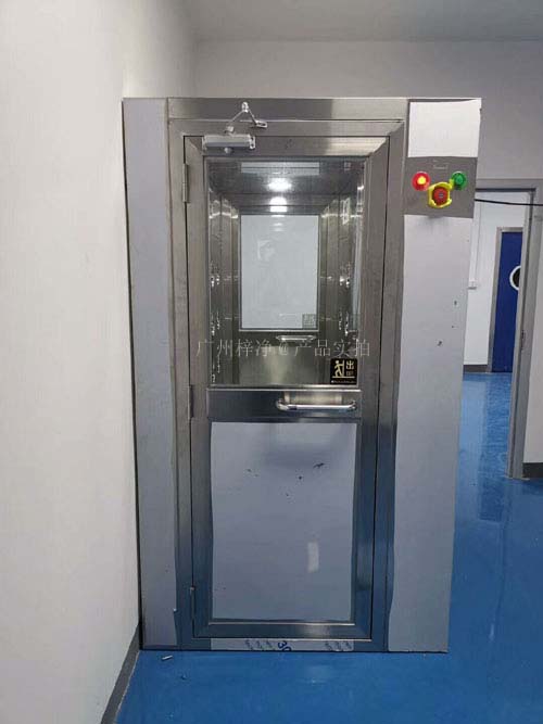 不銹鋼潔凈風淋室產品特點 不銹鋼潔凈風淋室產品特點