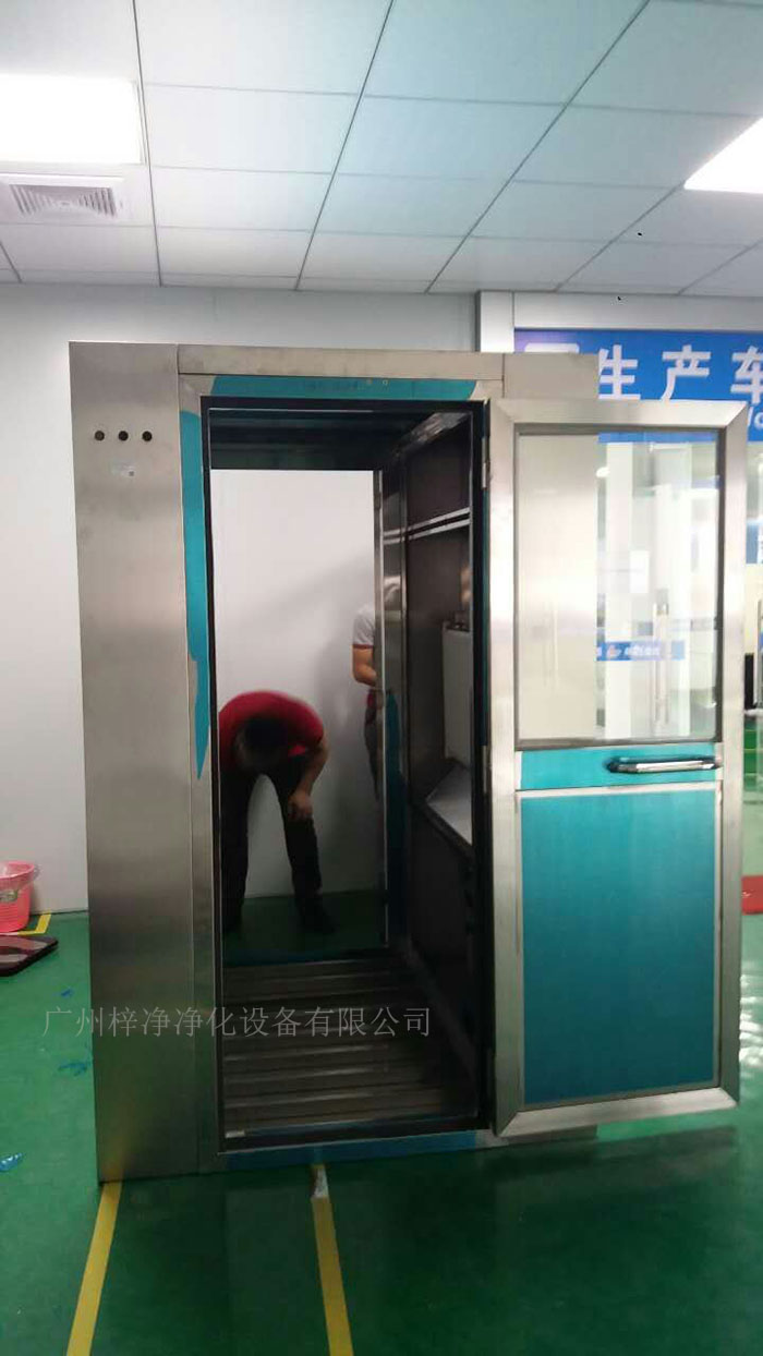 風淋室的電源質(zhì)量問題往往容易被忽視，它不僅關系到風淋室的使用效果