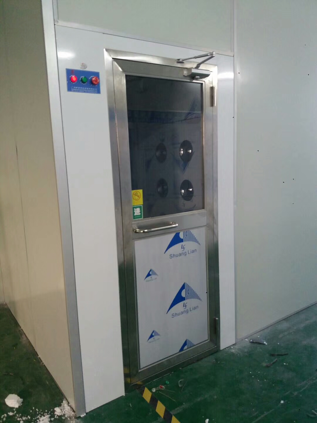 風淋室在潔凈室哪個位置比較好？